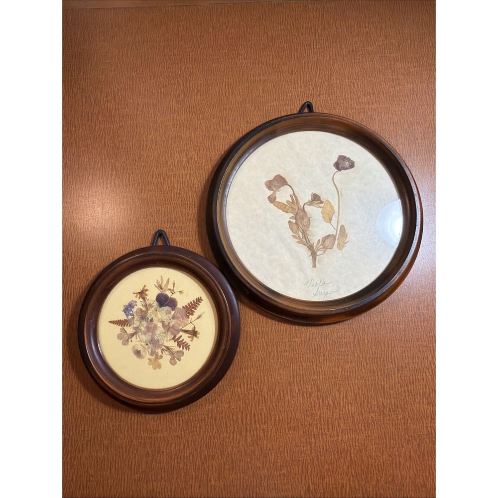 Vtg Set Of 2 Round Wooden Framed Pressed Flower Art 5" & 7" Diameter